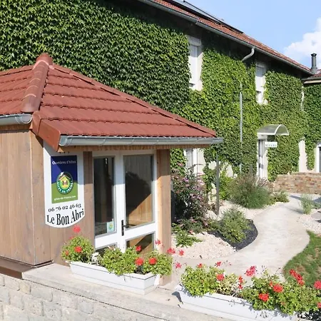Pensjonat Ch D'hote Le Bon Abri Jura